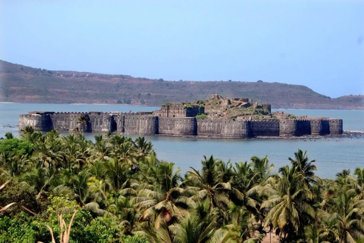 Alibaug Weekend Trip: Best Places to Visit, Things to Do & Where to Stay